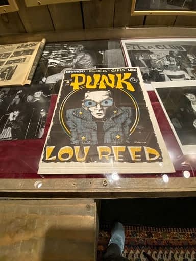 Capa do "Punk Magazine" encontrada no Ramones Berlin Museum.